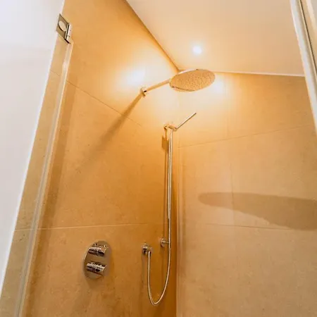 Kabinett Boutique Apartment Krov
