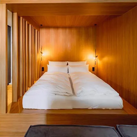 Kabinett Boutique * 克罗夫