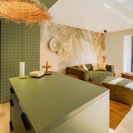 Kabinett Boutique * 克罗夫